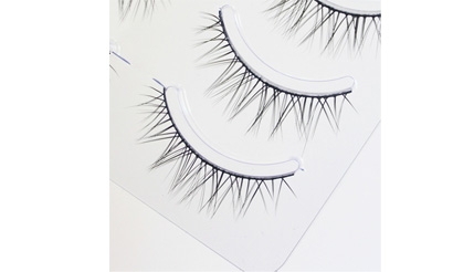 Pointed tail eyelashes