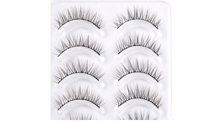 Pointed tail eyelashes